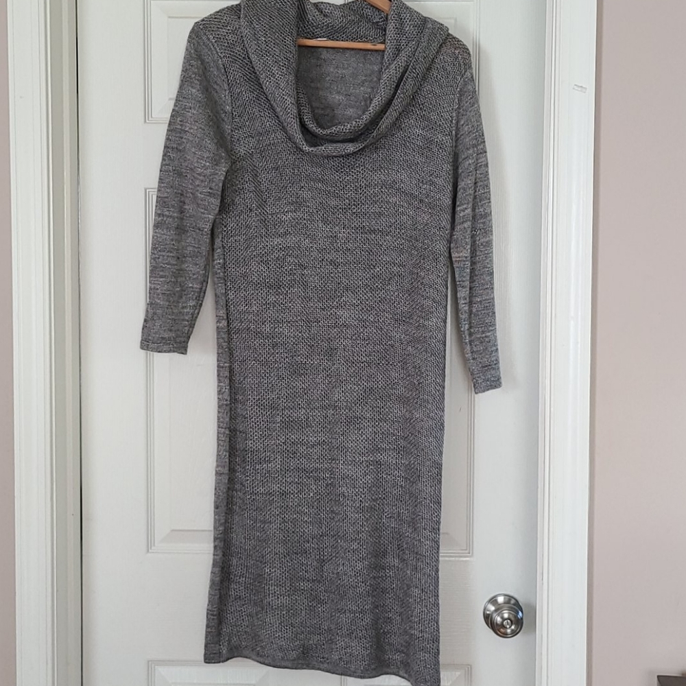 Pea in the pod maternity light sweater dress
